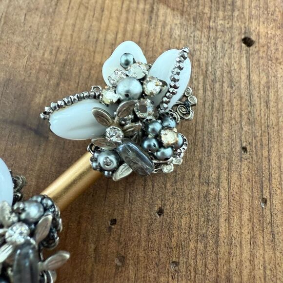 Vintage 50s Robert White Bead Silver Tone Rhinestone Faux Pearl Clip On Earrings - Picture 2 of 7